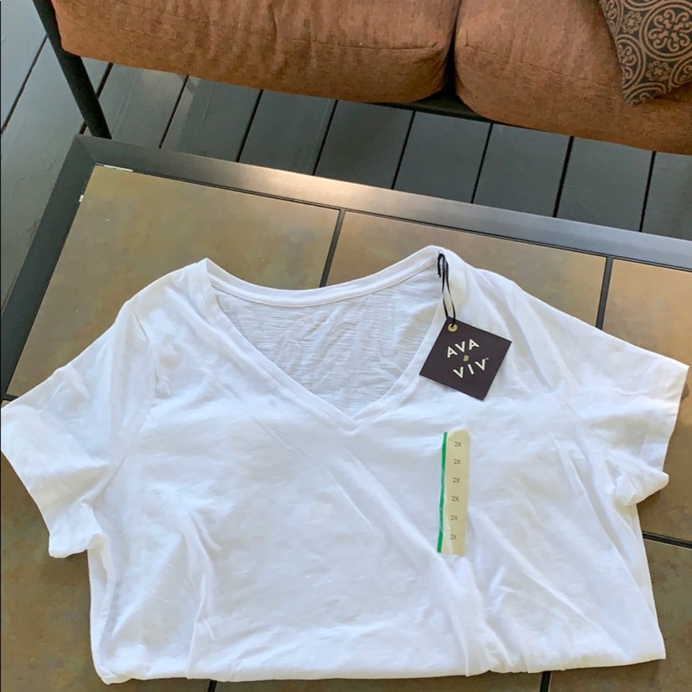 NWT Ava & Viv white t-shirt